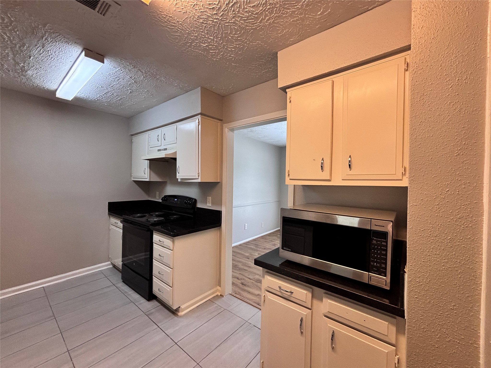 203 Woodvale Street Property Photo 6