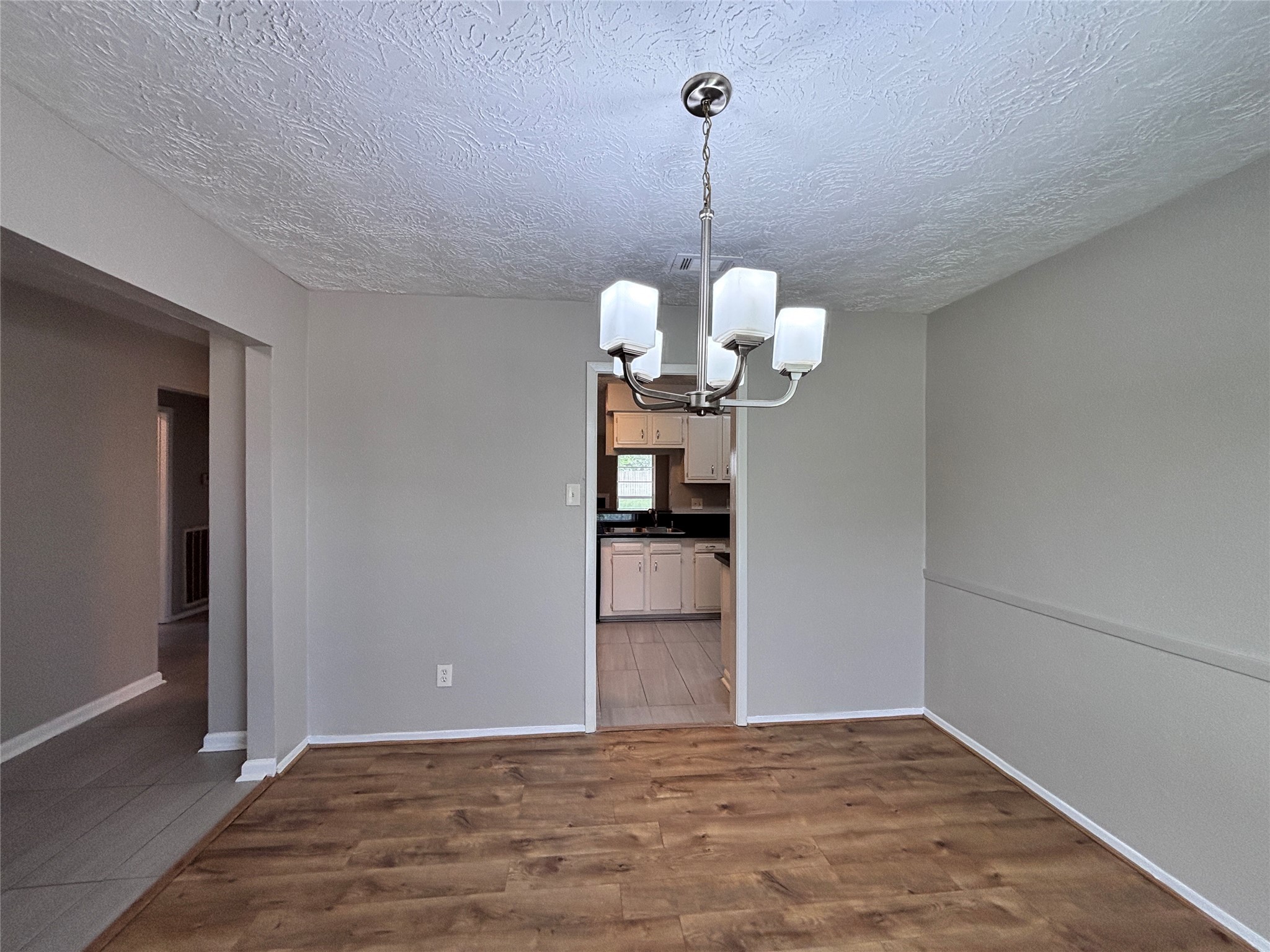 203 Woodvale Street Property Photo 7