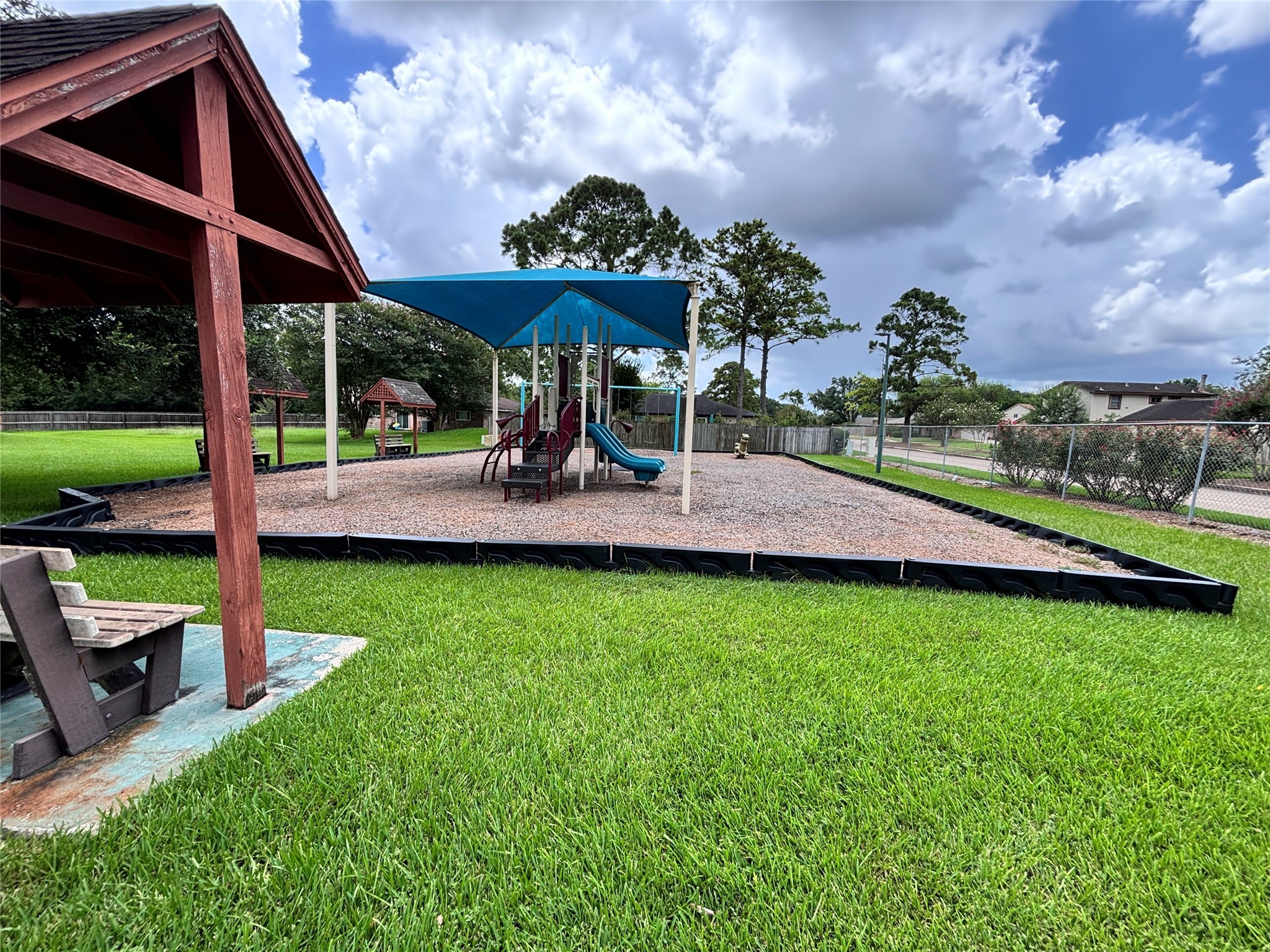 203 Woodvale Street Property Photo 21