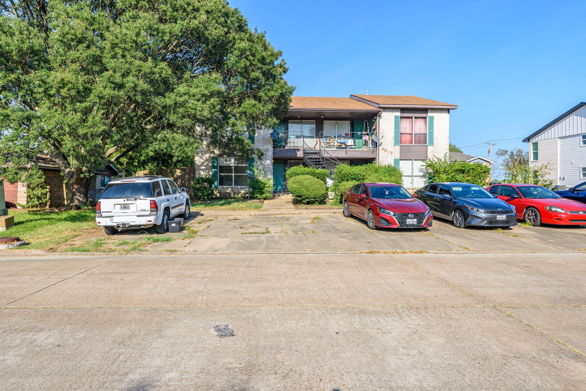 4023 Briarglen Drive 1 Property Photo 2
