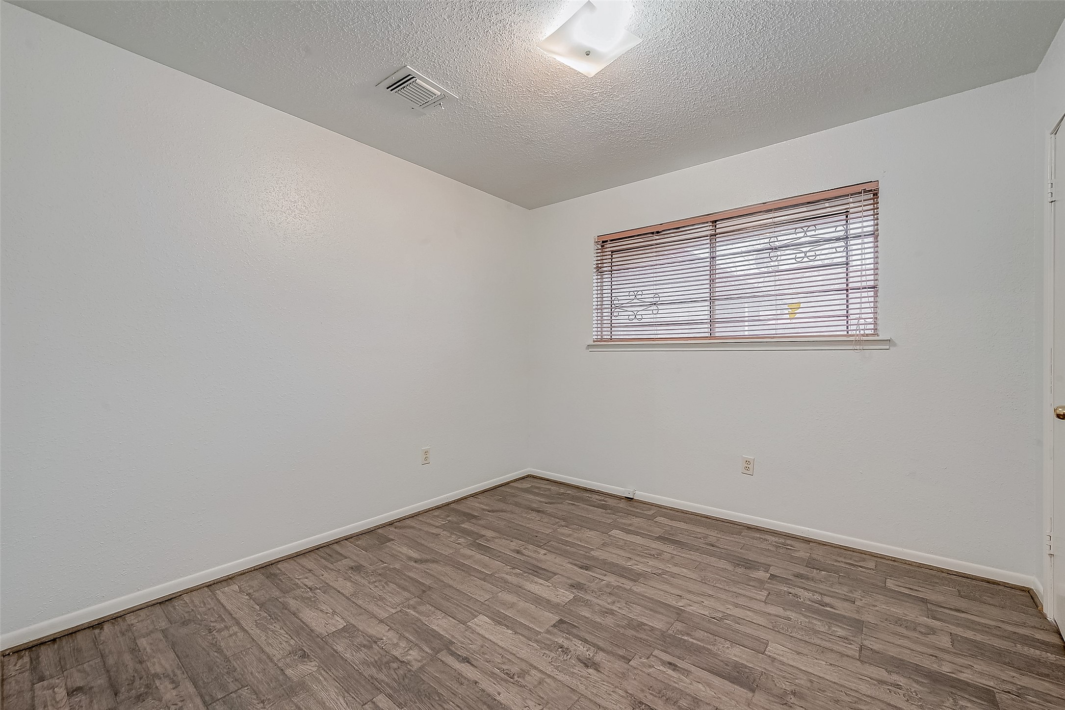 8407 Claiborne Street Property Photo 27