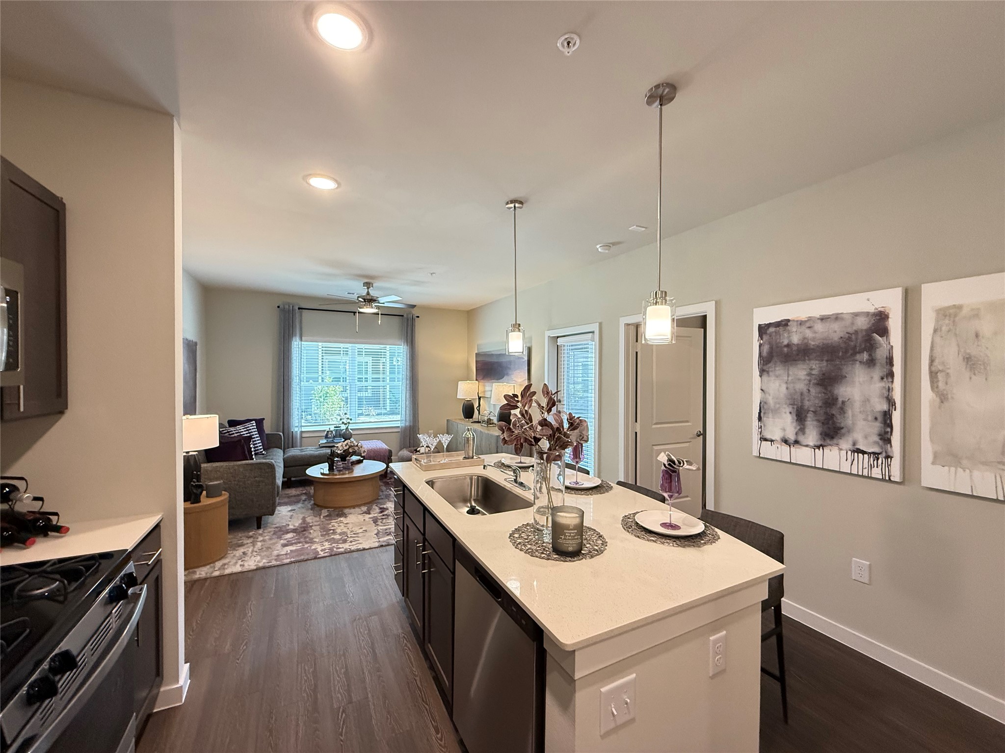 2102 Antoine Drive A2 Property Photo 3