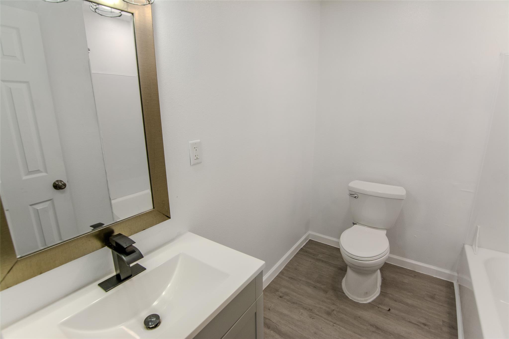 9210 St Lo Road Property Photo 15