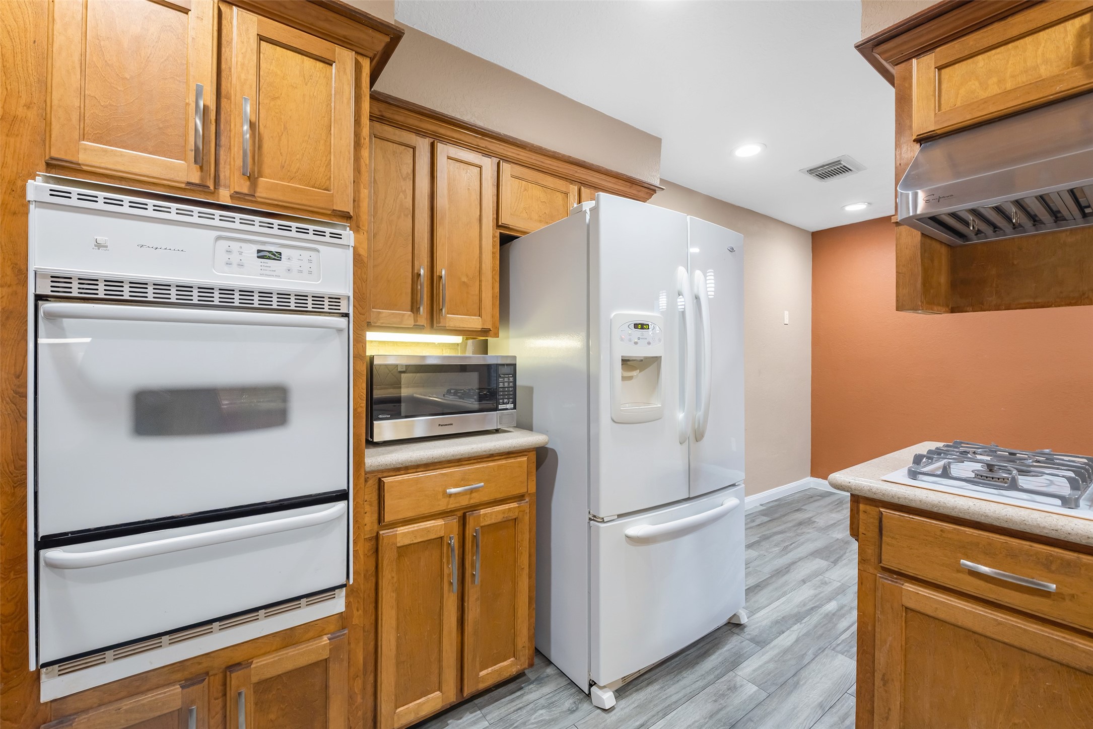 123 Ballantrae Lane Property Photo 10