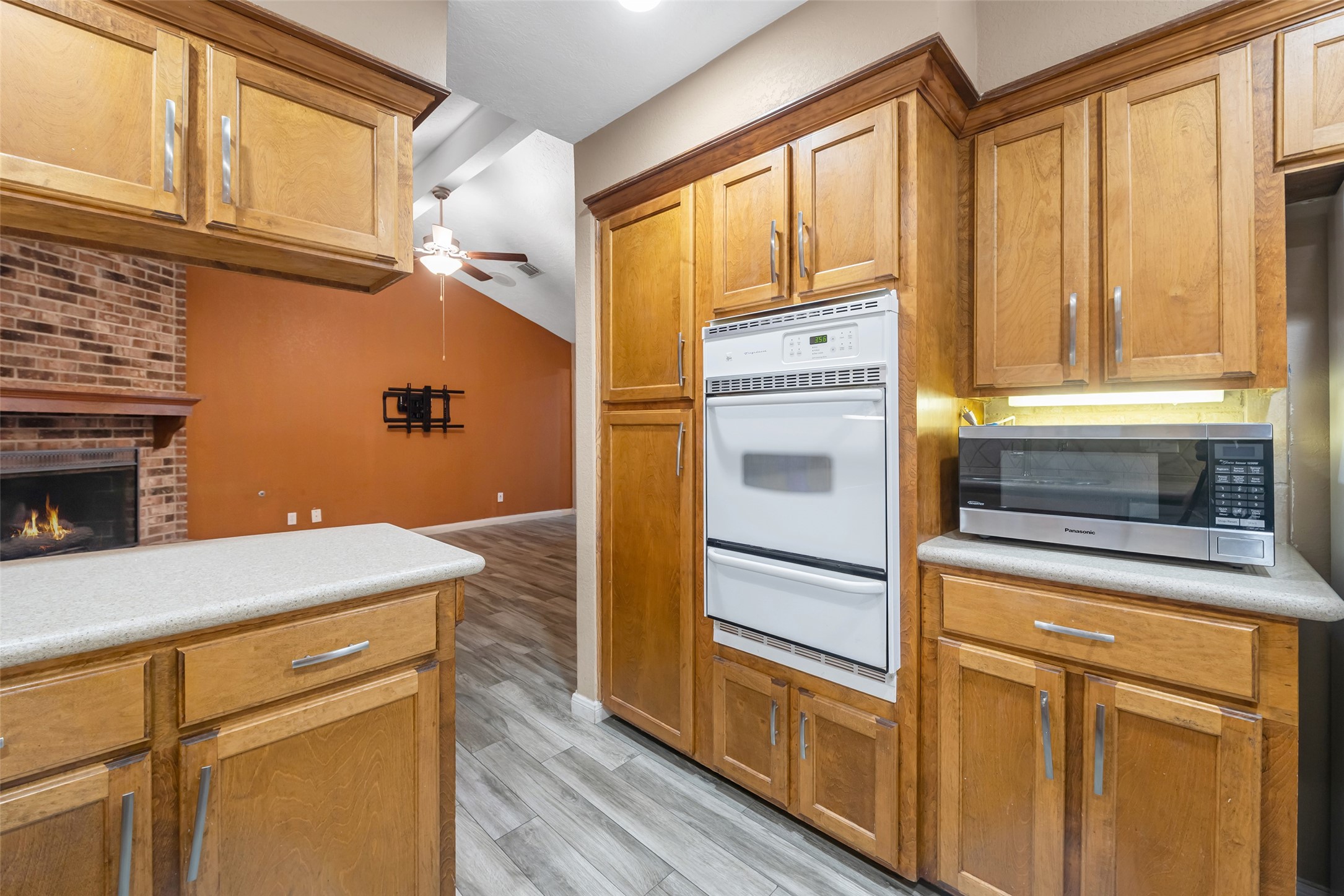 123 Ballantrae Lane Property Photo 11