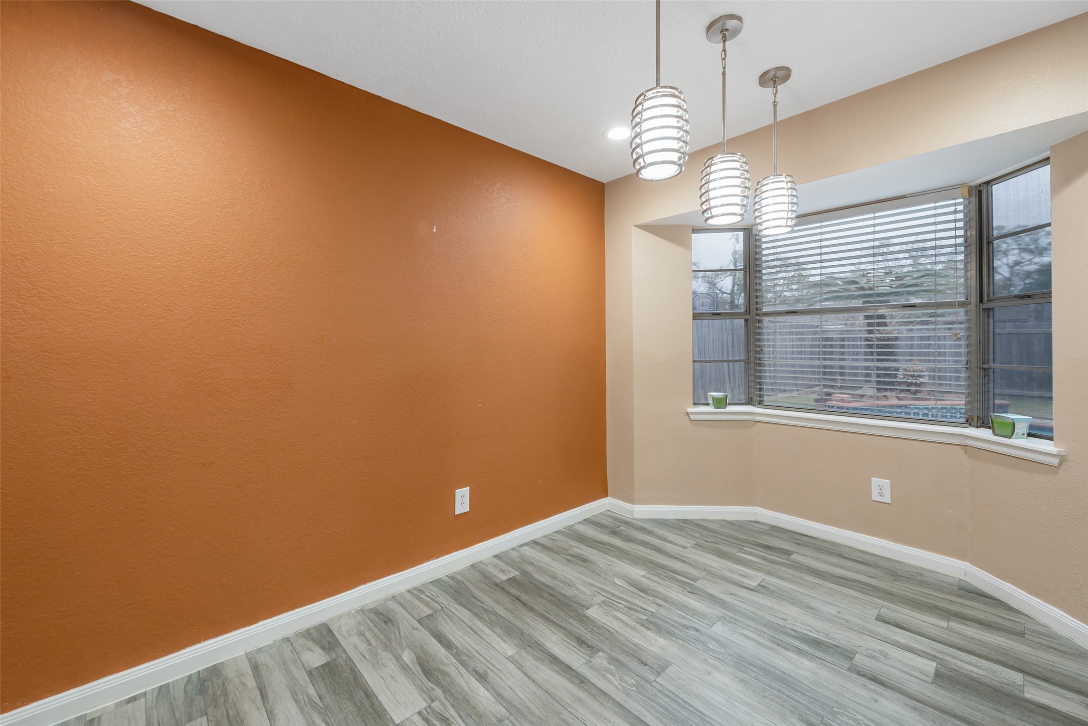 123 Ballantrae Lane Property Photo 12
