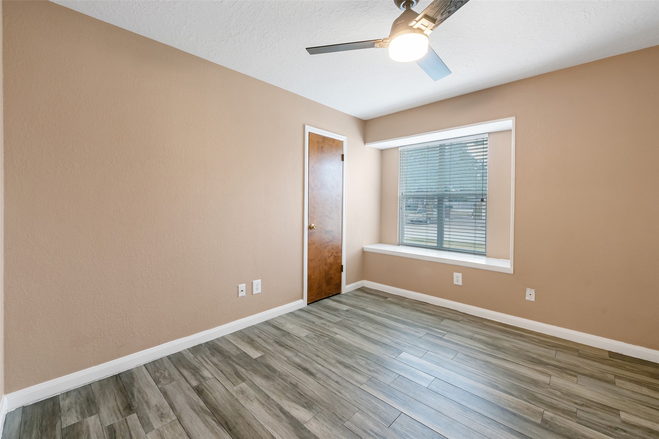 123 Ballantrae Lane Property Photo 17