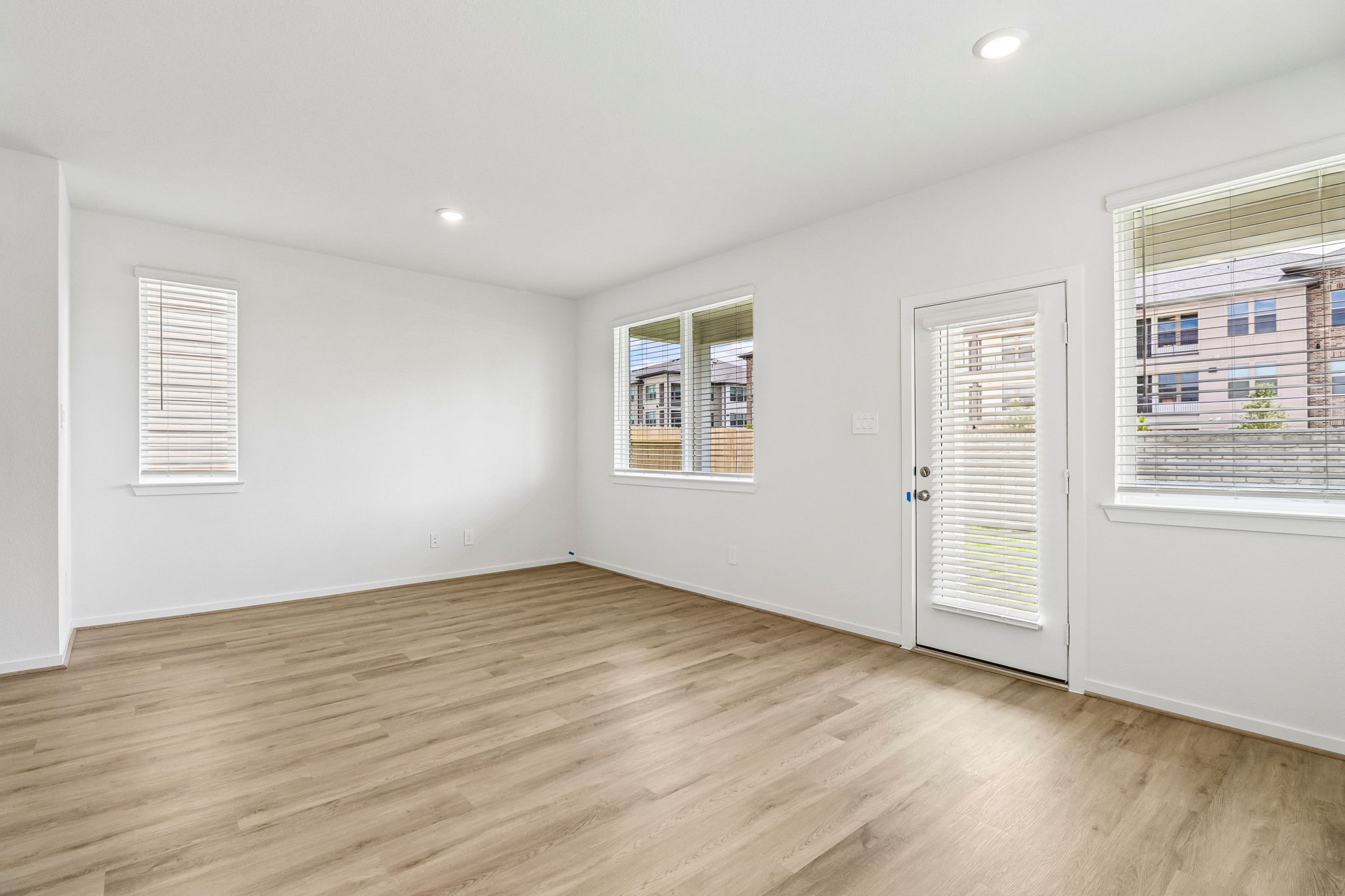 2169 Boardwalk Lane Property Photo 3