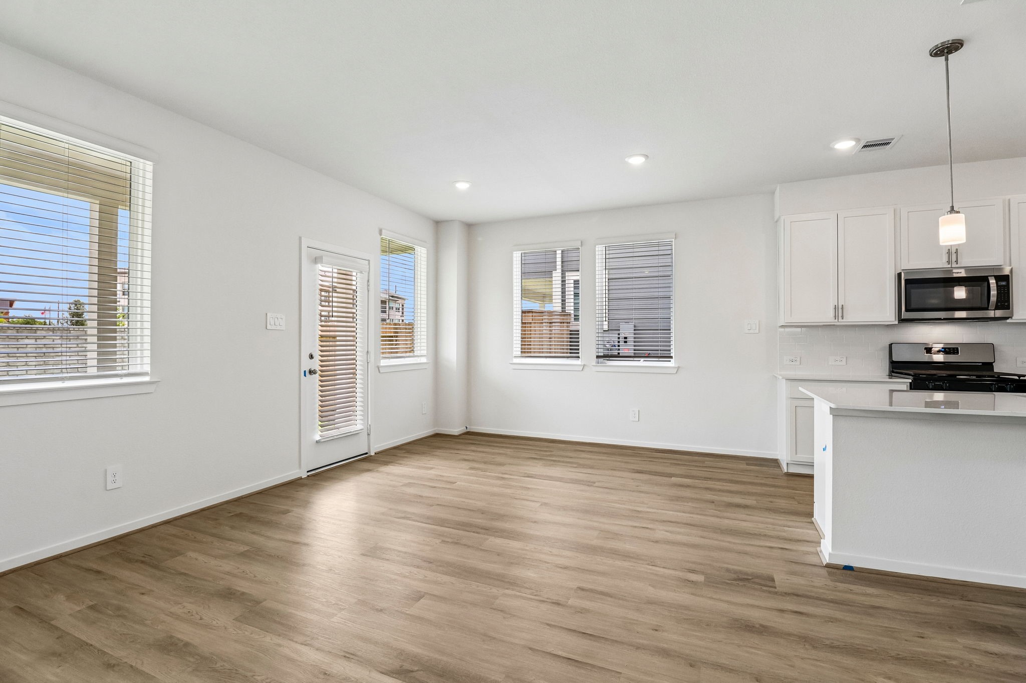 2169 Boardwalk Lane Property Photo 4
