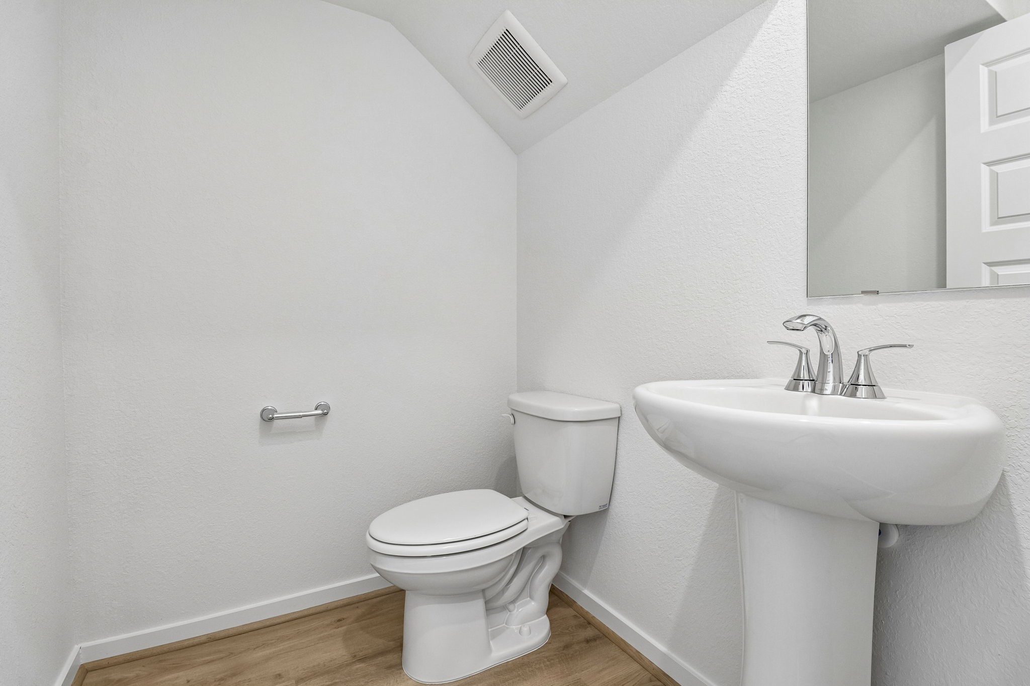 2169 Boardwalk Lane Property Photo 9
