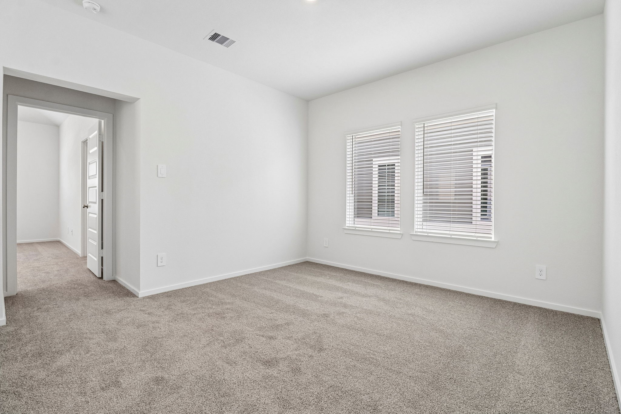 2169 Boardwalk Lane Property Photo 10