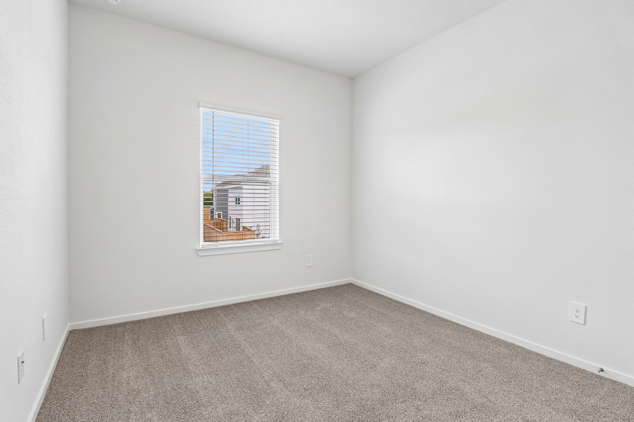 2169 Boardwalk Lane Property Photo 22