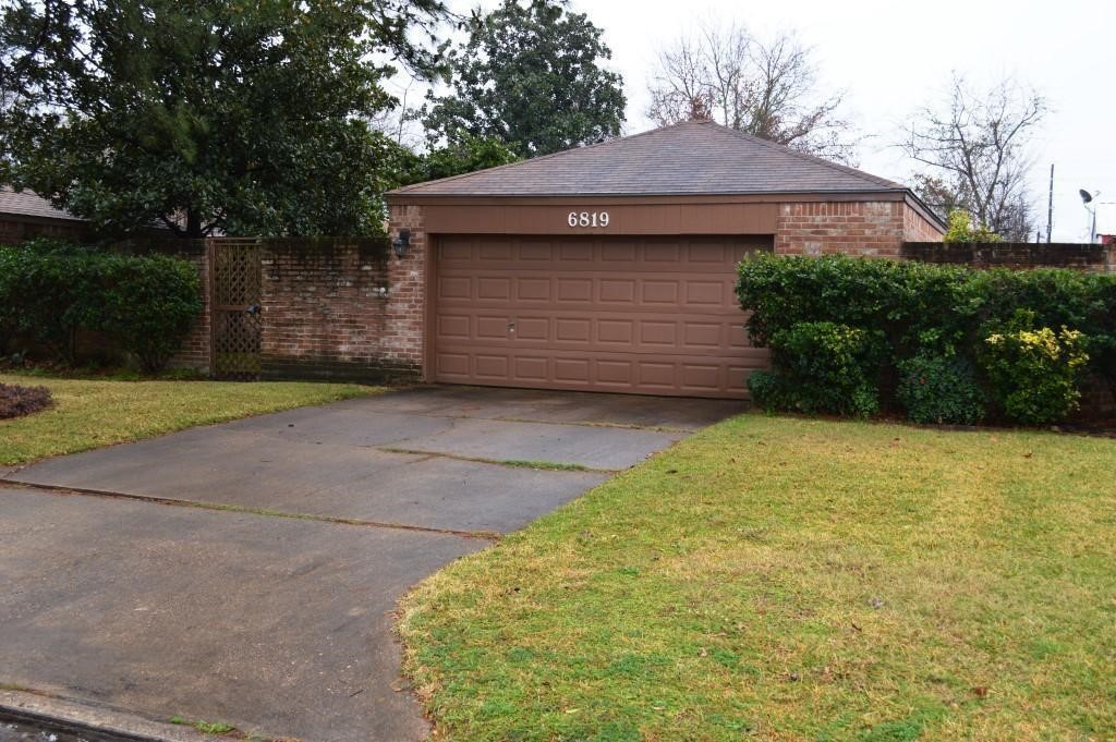 6819 Ambler Drive Property Photo 1