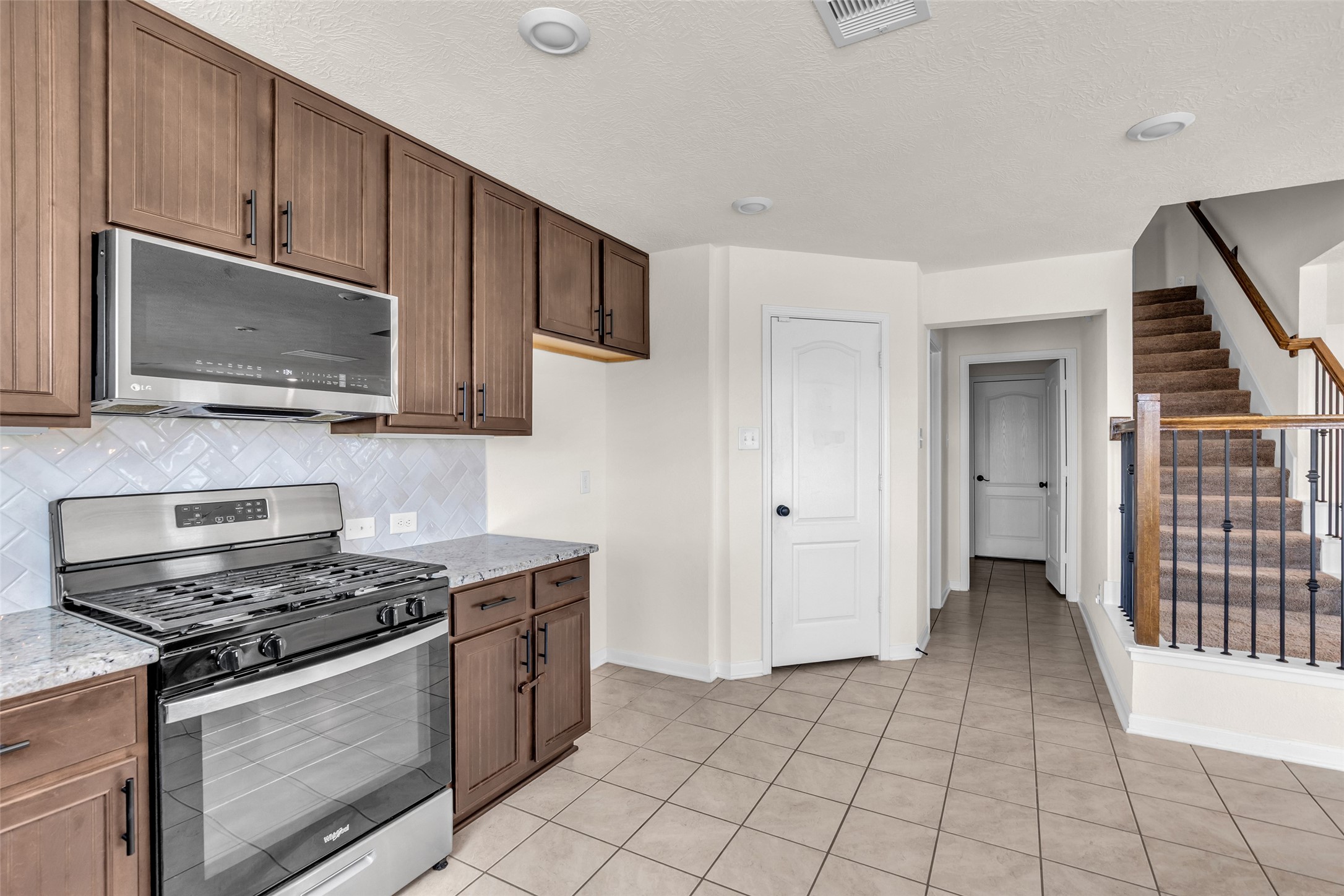 21278 Harbor Shore Drive Property Photo 12