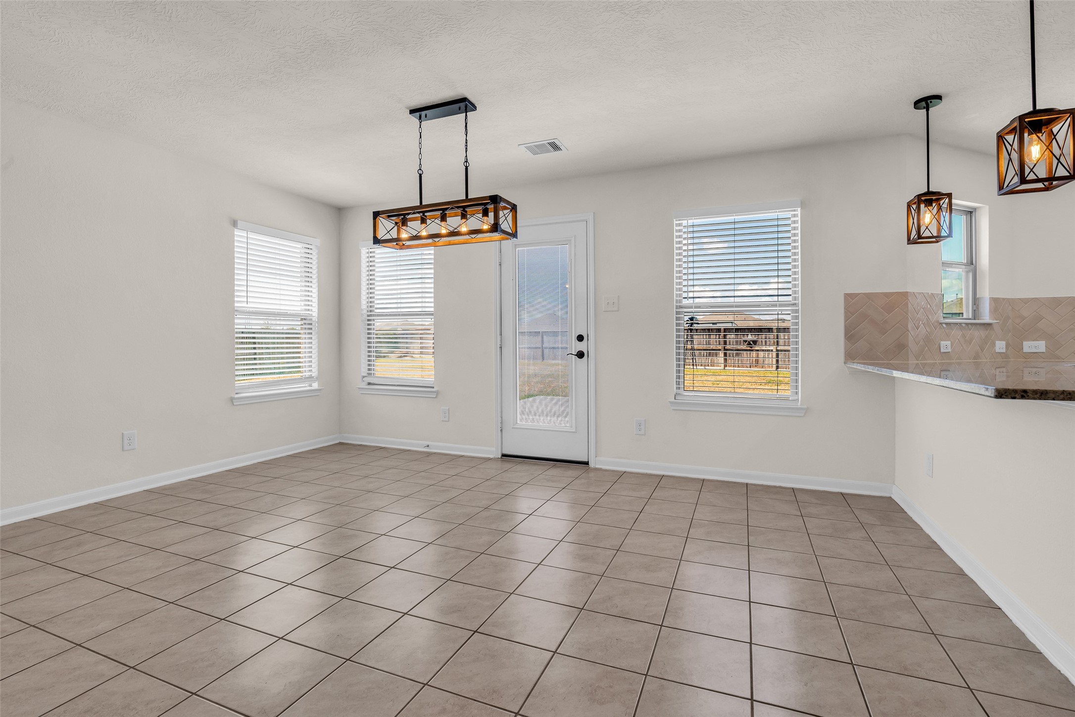 21278 Harbor Shore Drive Property Photo 14
