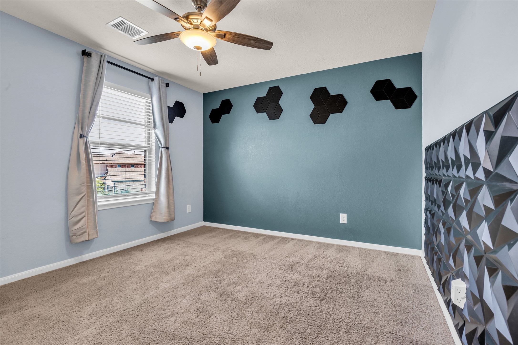 21278 Harbor Shore Drive Property Photo 27