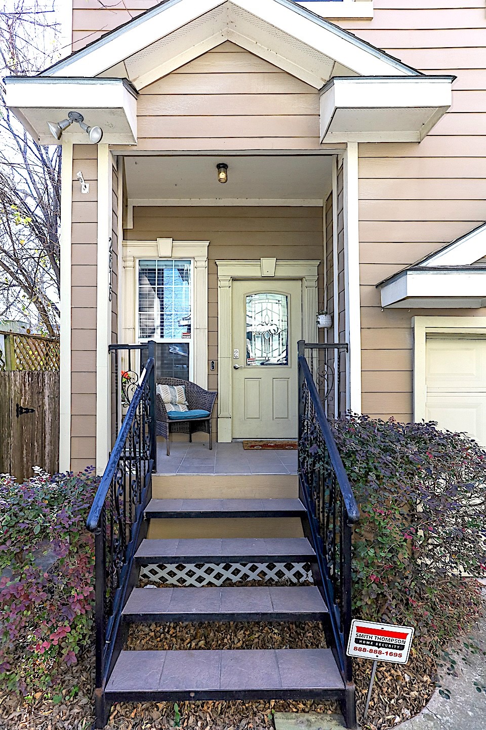 2616 Detering Street Property Photo 2