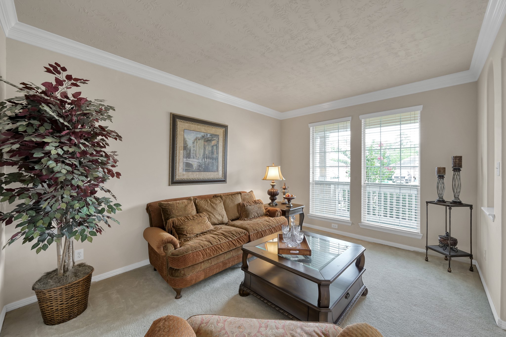 8222 Edenwood Drive Property Photo 5