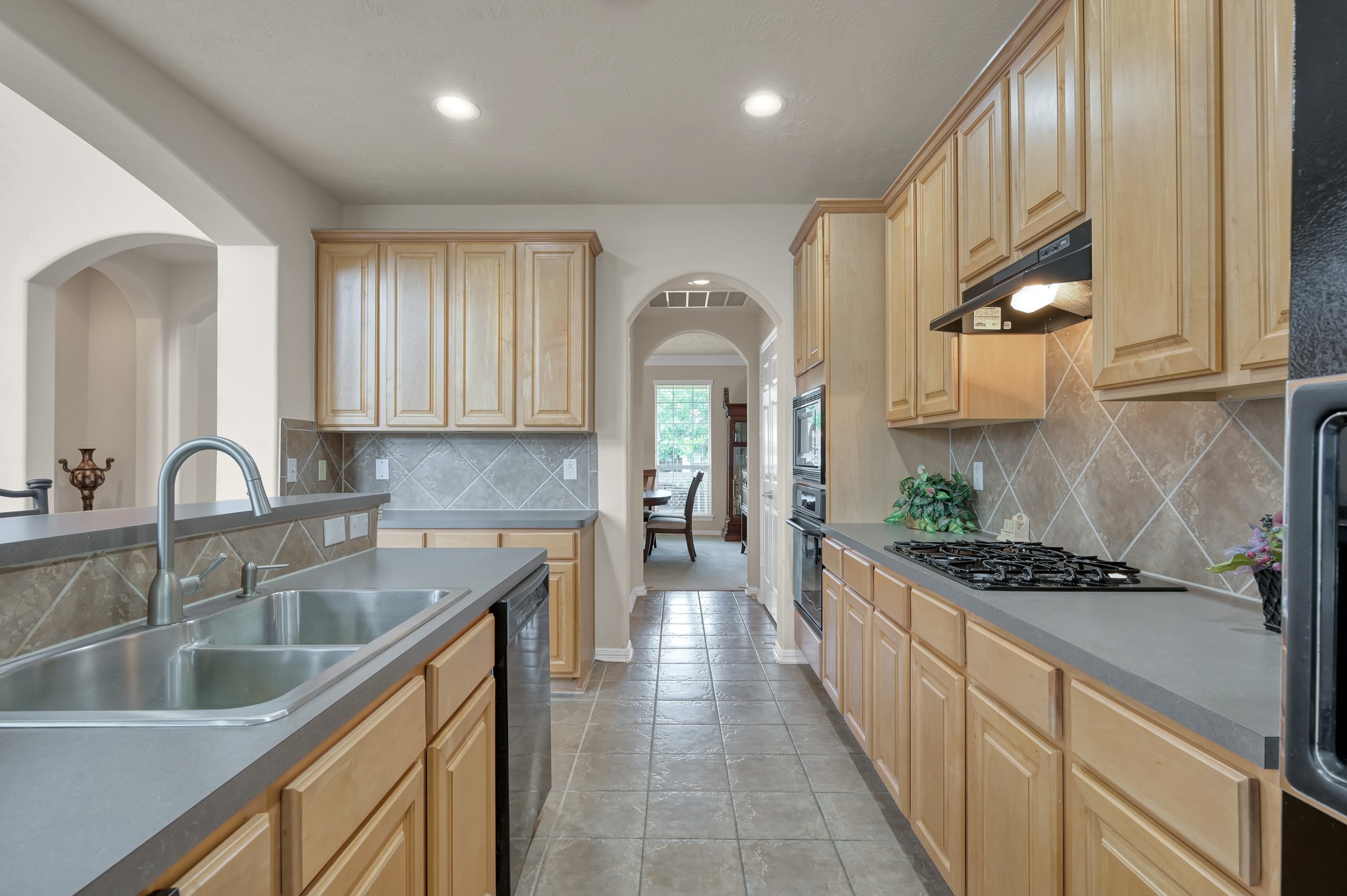 8222 Edenwood Drive Property Photo 14