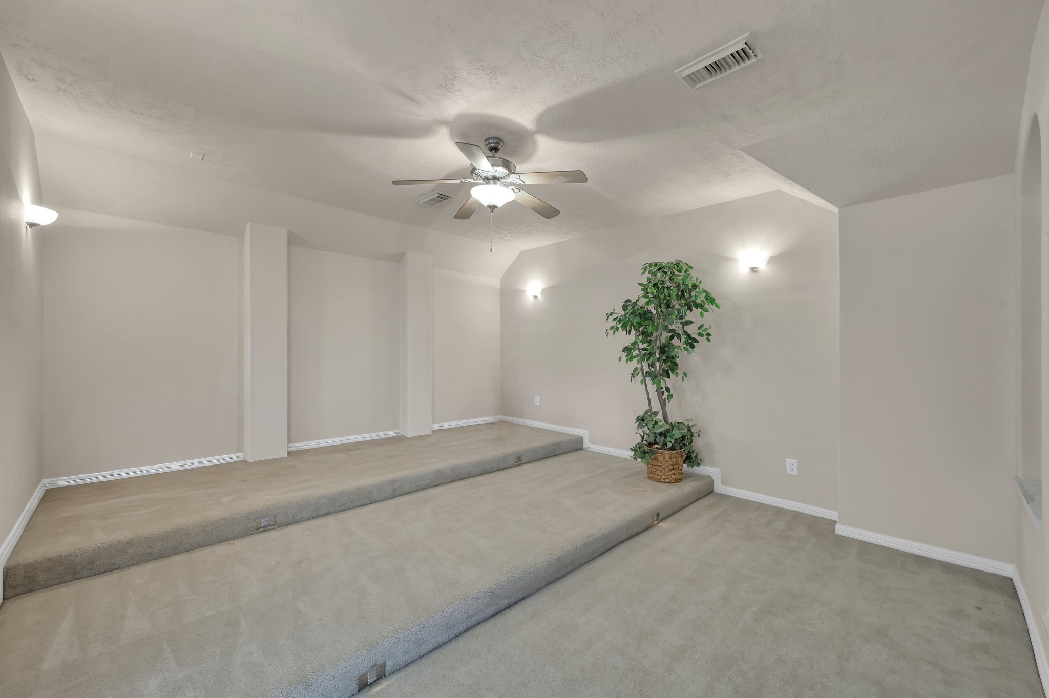 8222 Edenwood Drive Property Photo 23