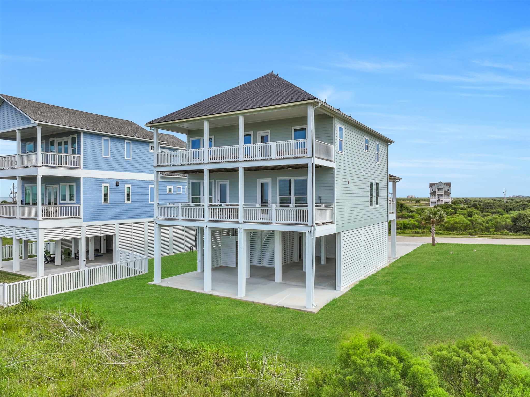 25943 Bay Breeze Drive Property Photo 3