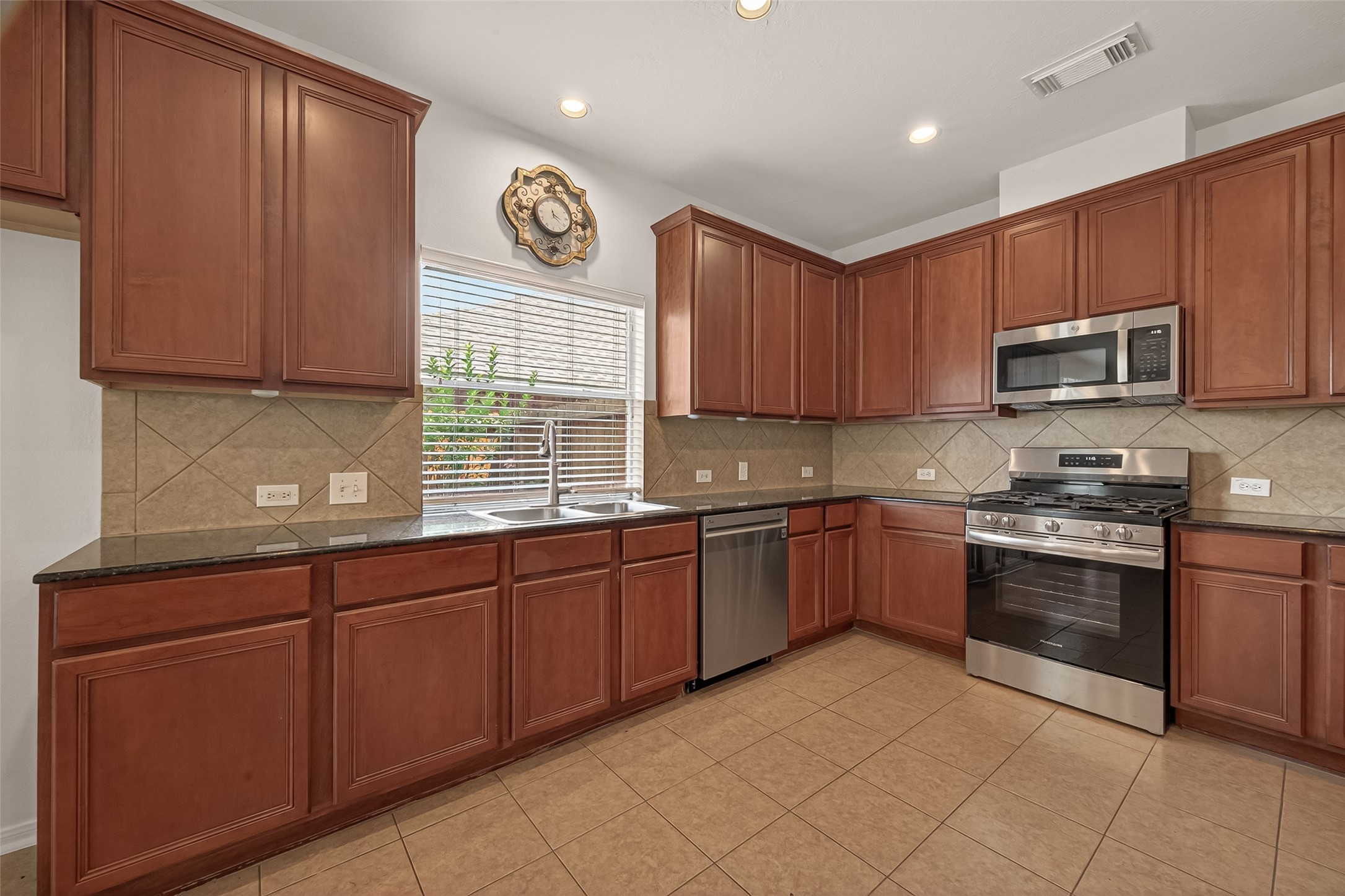 4103 Dusty Ridge Court Property Photo 10