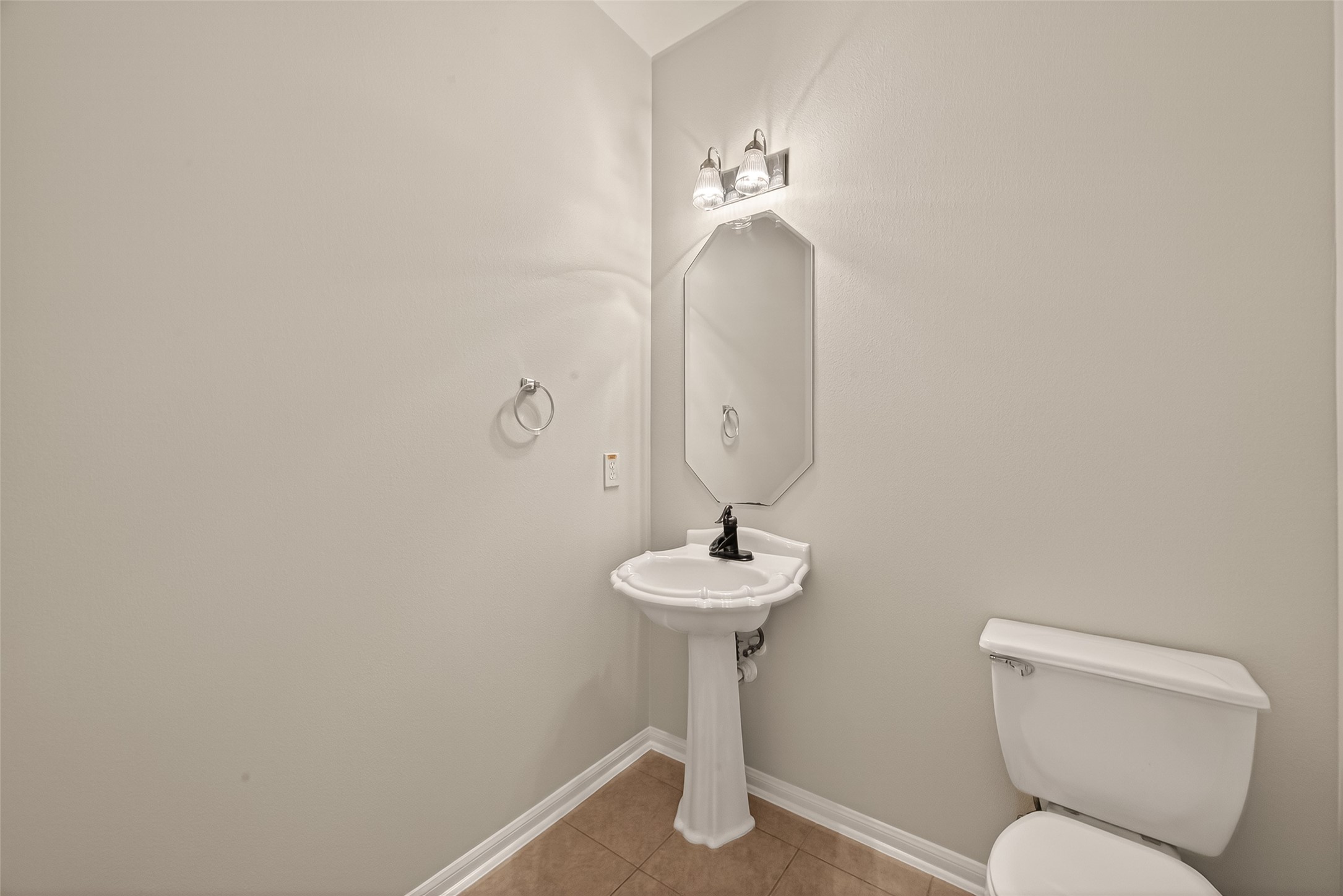 4103 Dusty Ridge Court Property Photo 12