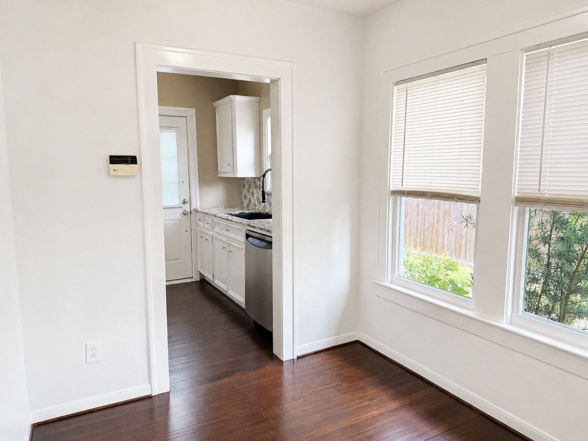 4109 De George Street Property Photo 5