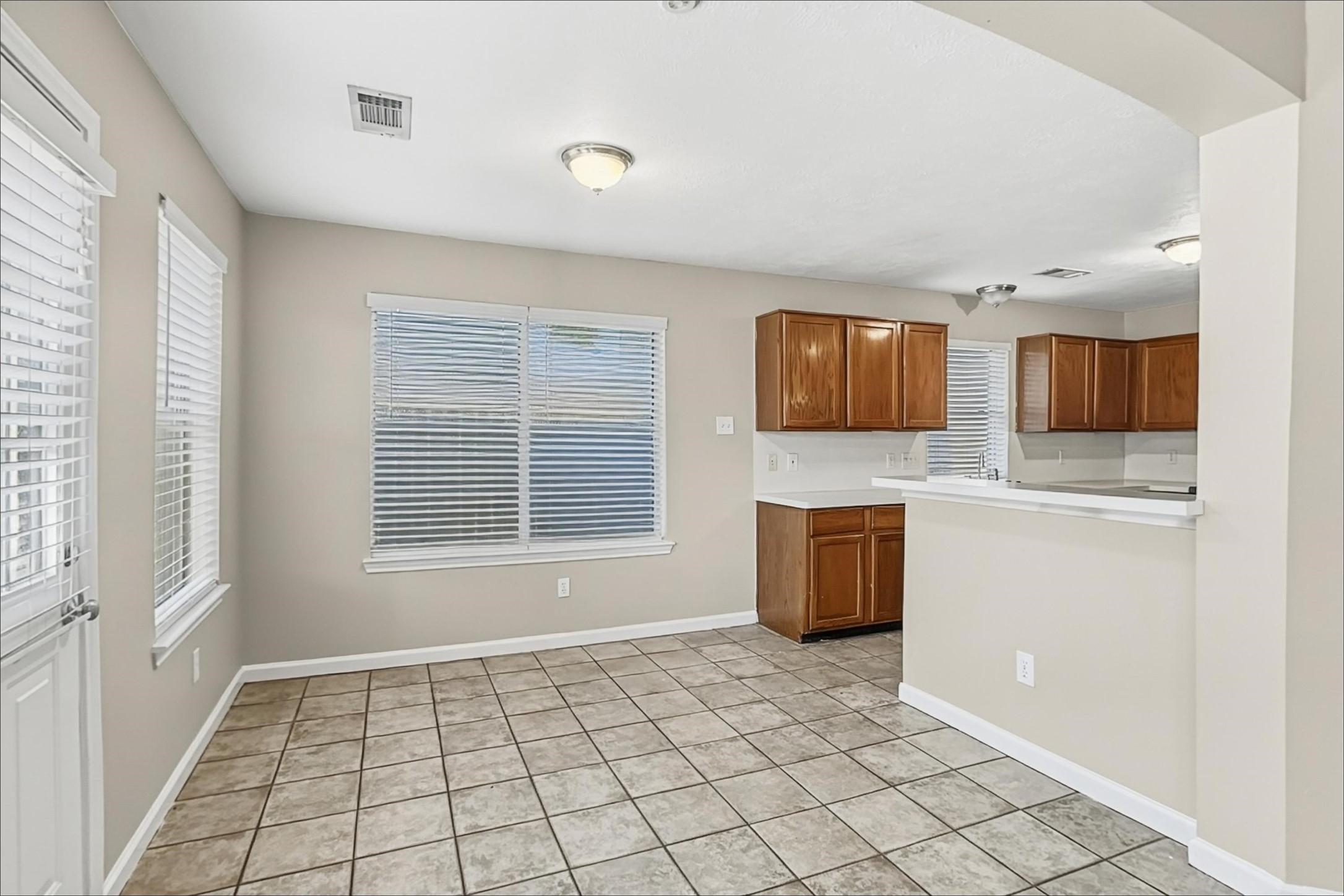 1423 Hunter Green Lane Property Photo 4