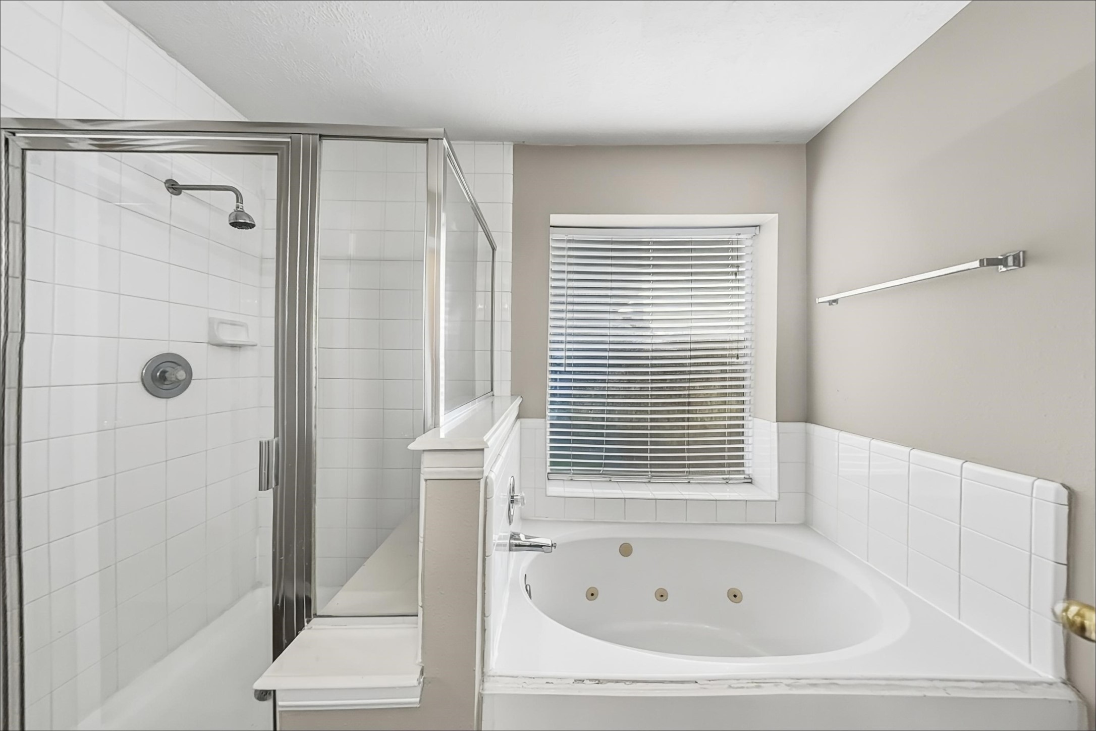 1423 Hunter Green Lane Property Photo 11