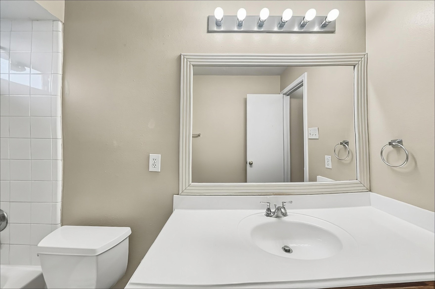 1423 Hunter Green Lane Property Photo 14