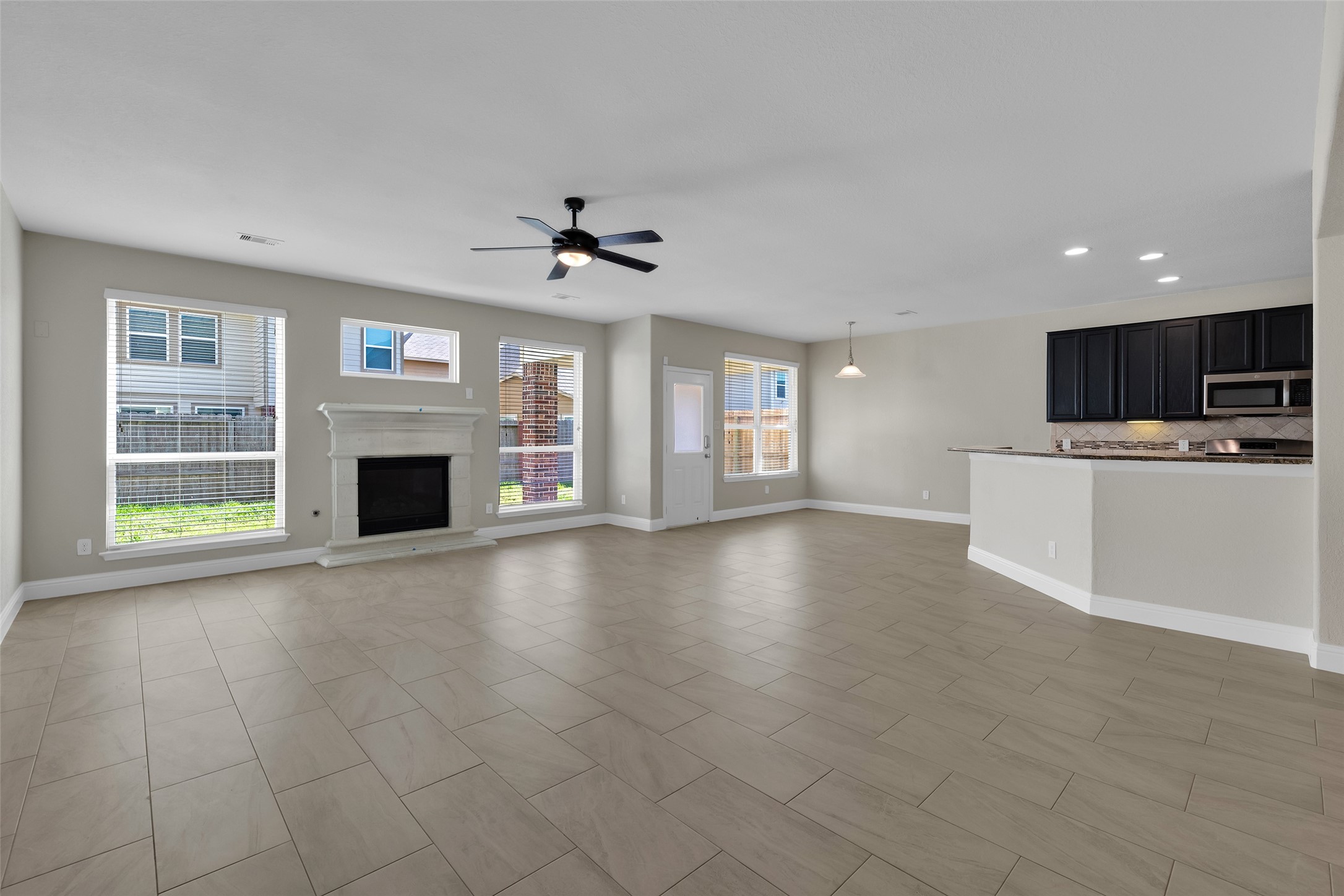 4914 Evening Moon Lane Property Photo 12