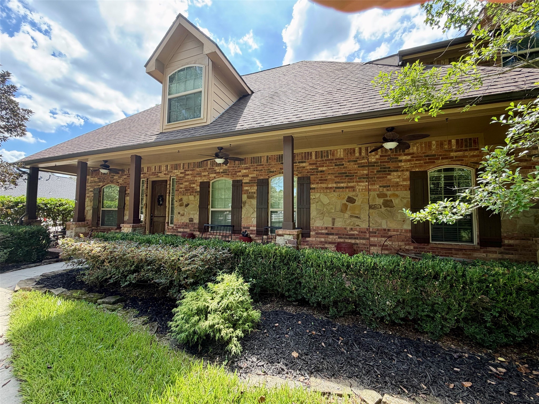 15631 Connie Lane Property Photo 1