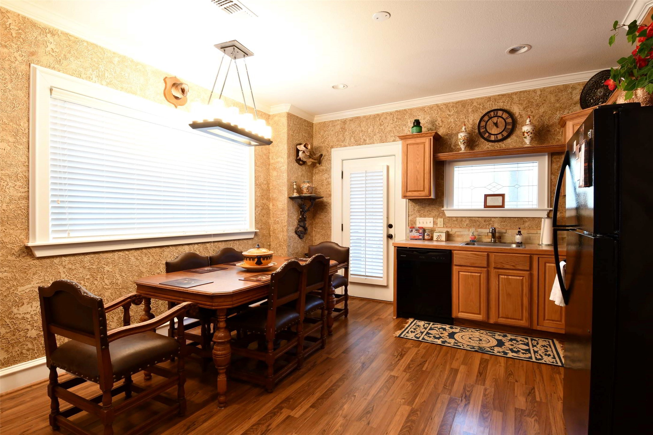 12570 Fm 1155 Kings Cottage E Property Photo 6