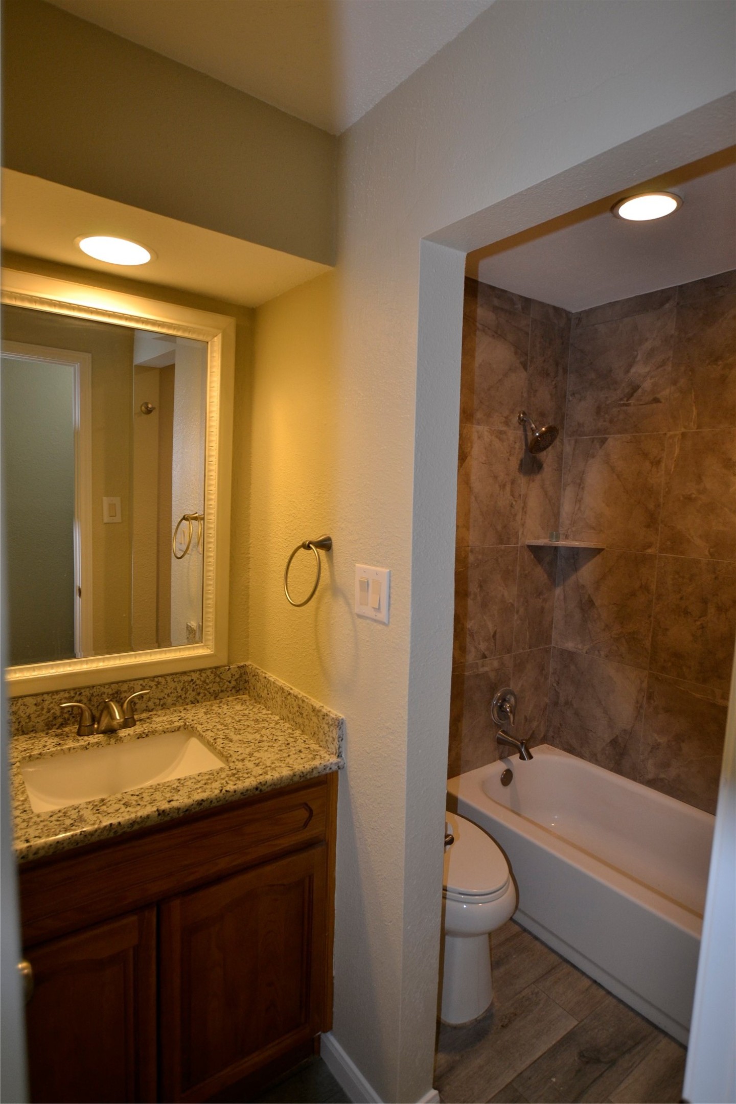 18507 Wood Glen Lane Property Photo 13