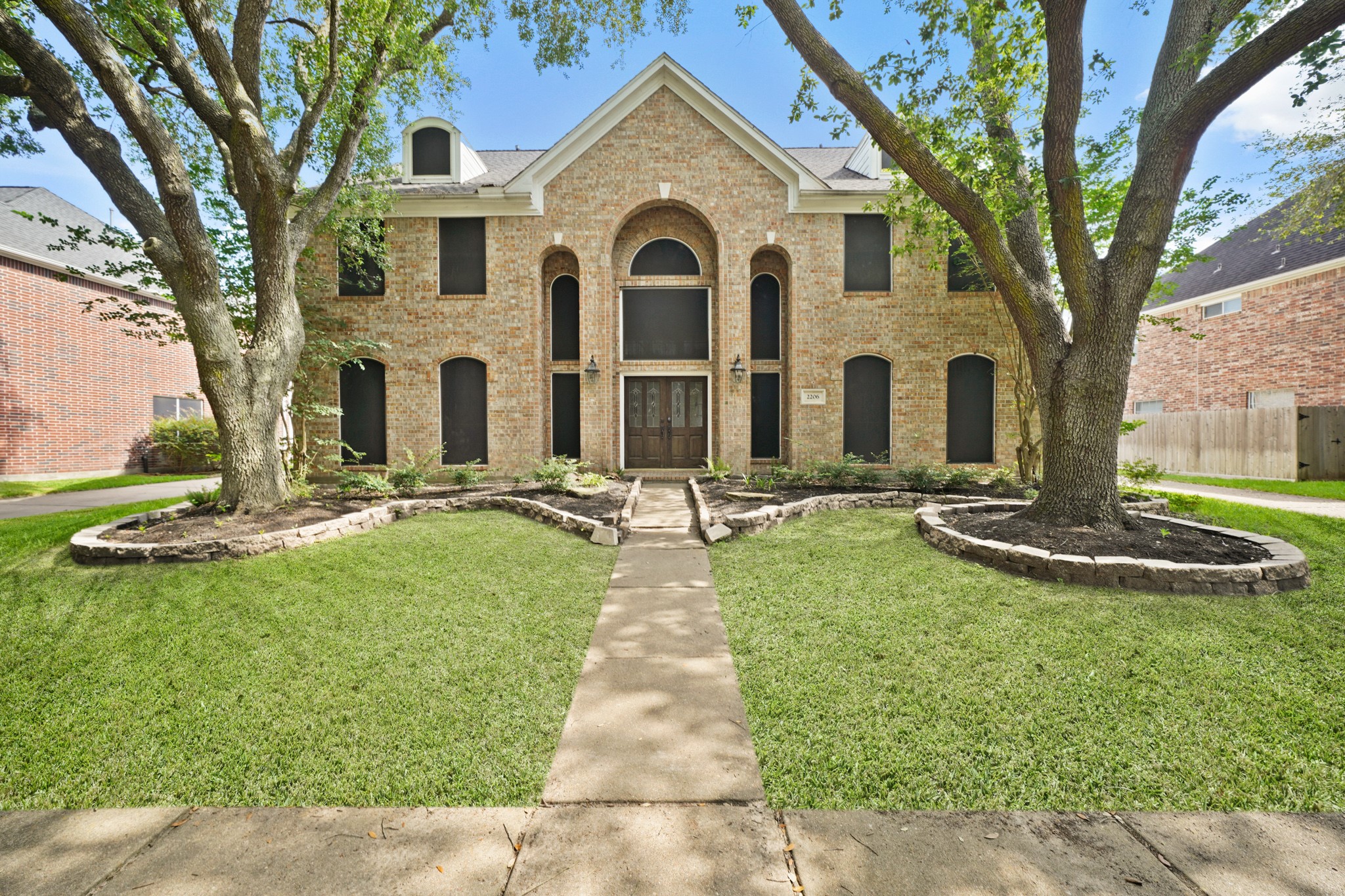 2206 Spanish Forest Lane Property Photo 1