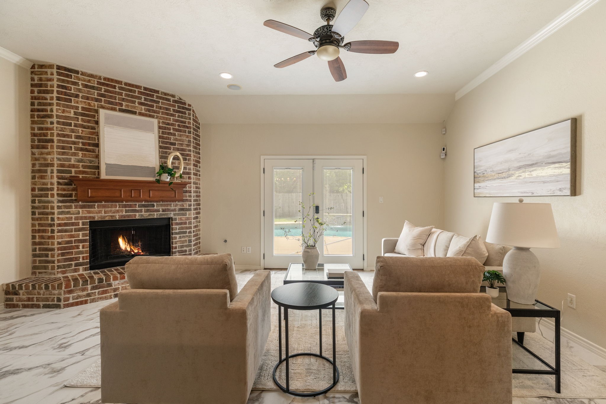 2209 Rockingham Loop Property Photo 4