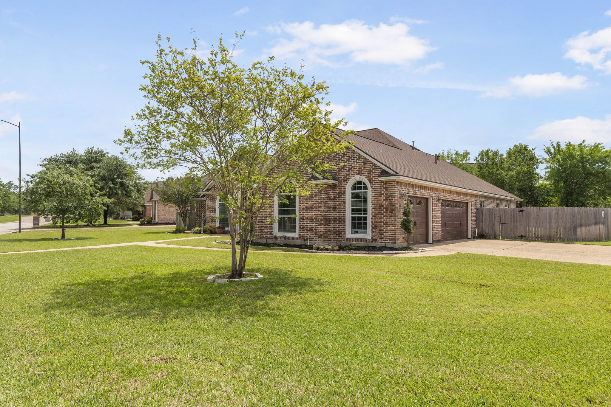 2209 Rockingham Loop Property Photo 8