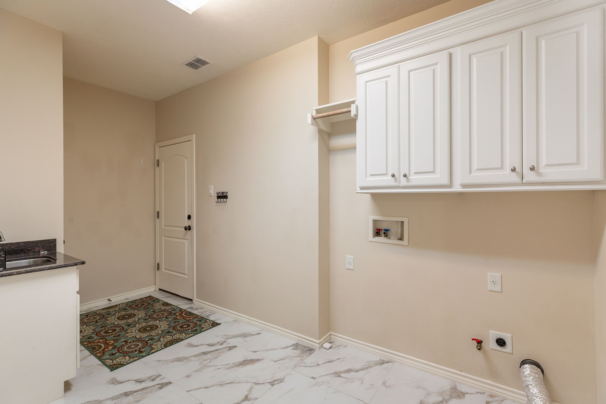 2209 Rockingham Loop Property Photo 22