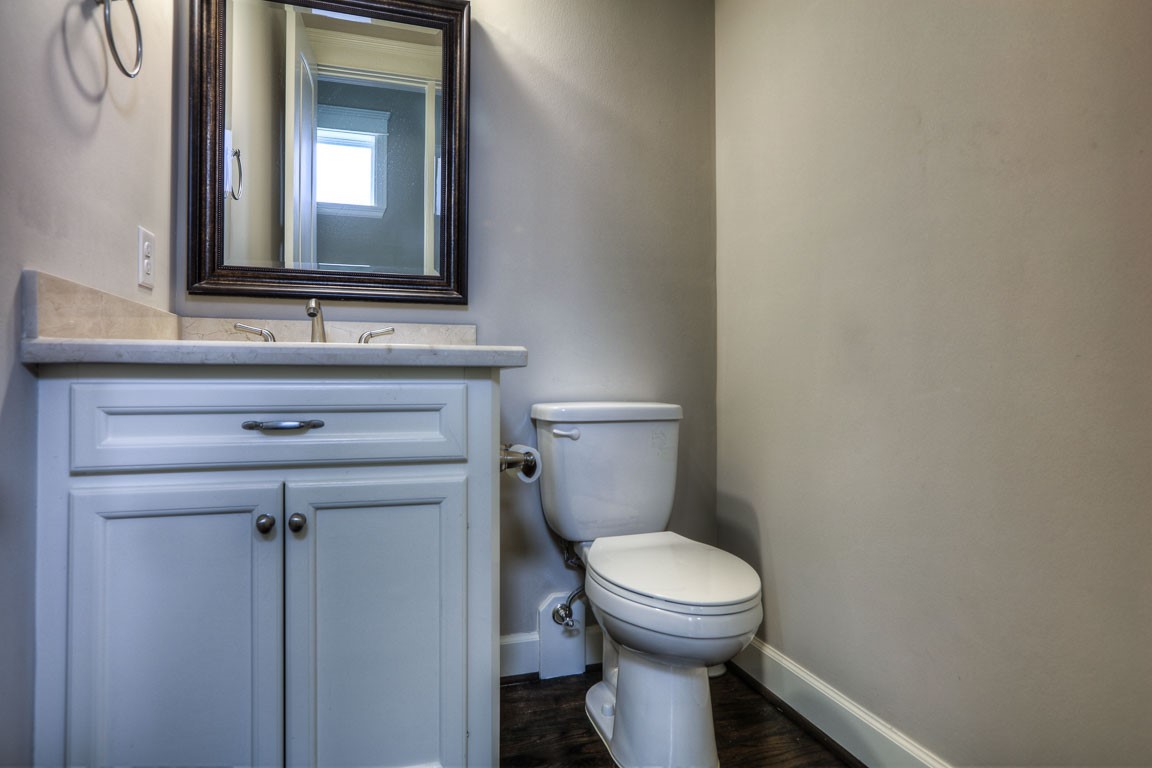 922 Alexander Street Property Photo 16