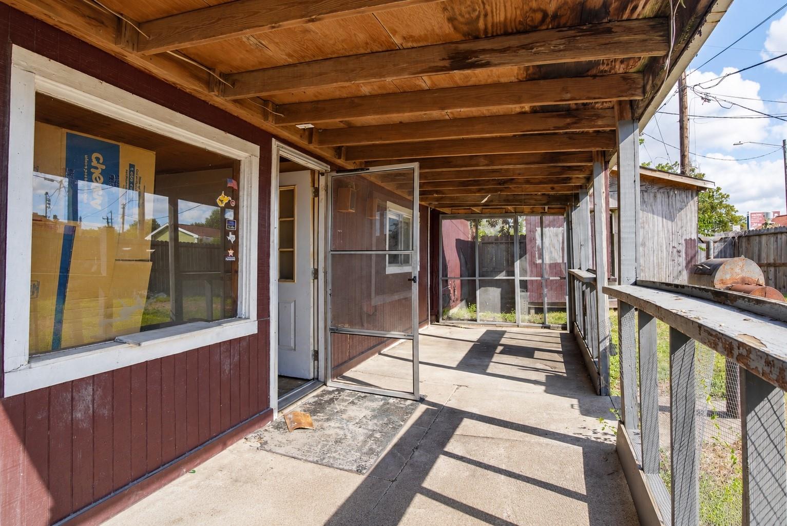 804 W Main Street, Baytown Tx 77520 Property Photo 12