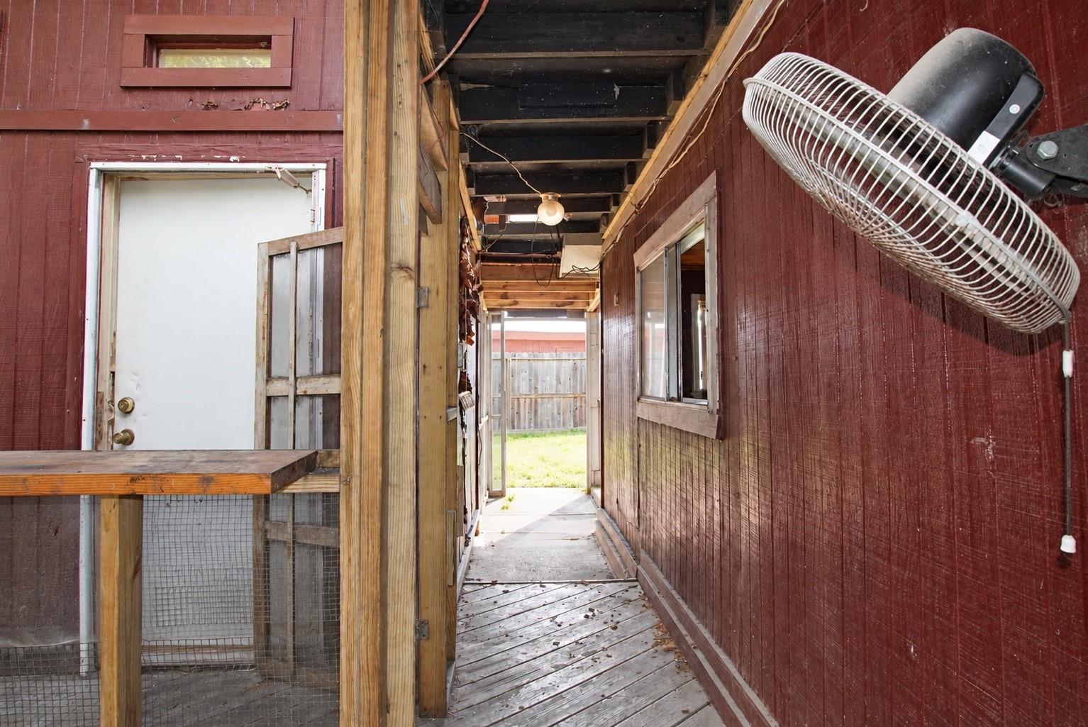 804 W Main Street, Baytown Tx 77520 Property Photo 18