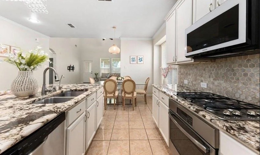 17715 Sauki Lane Property Photo 7