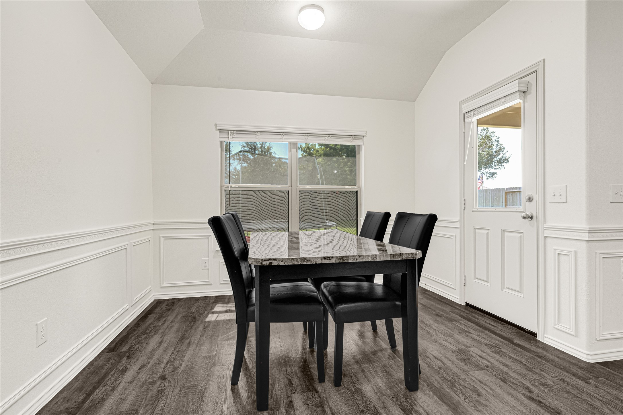3022 Sandpiper Drive Property Photo 5