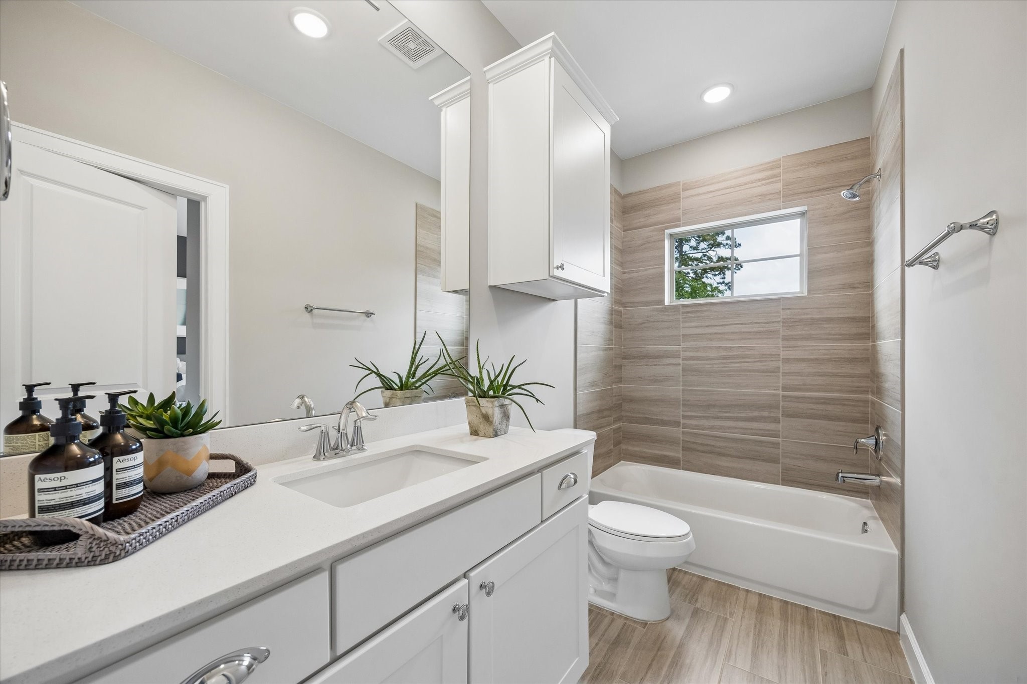 5211 Amber Sunrise Drive Property Photo 33
