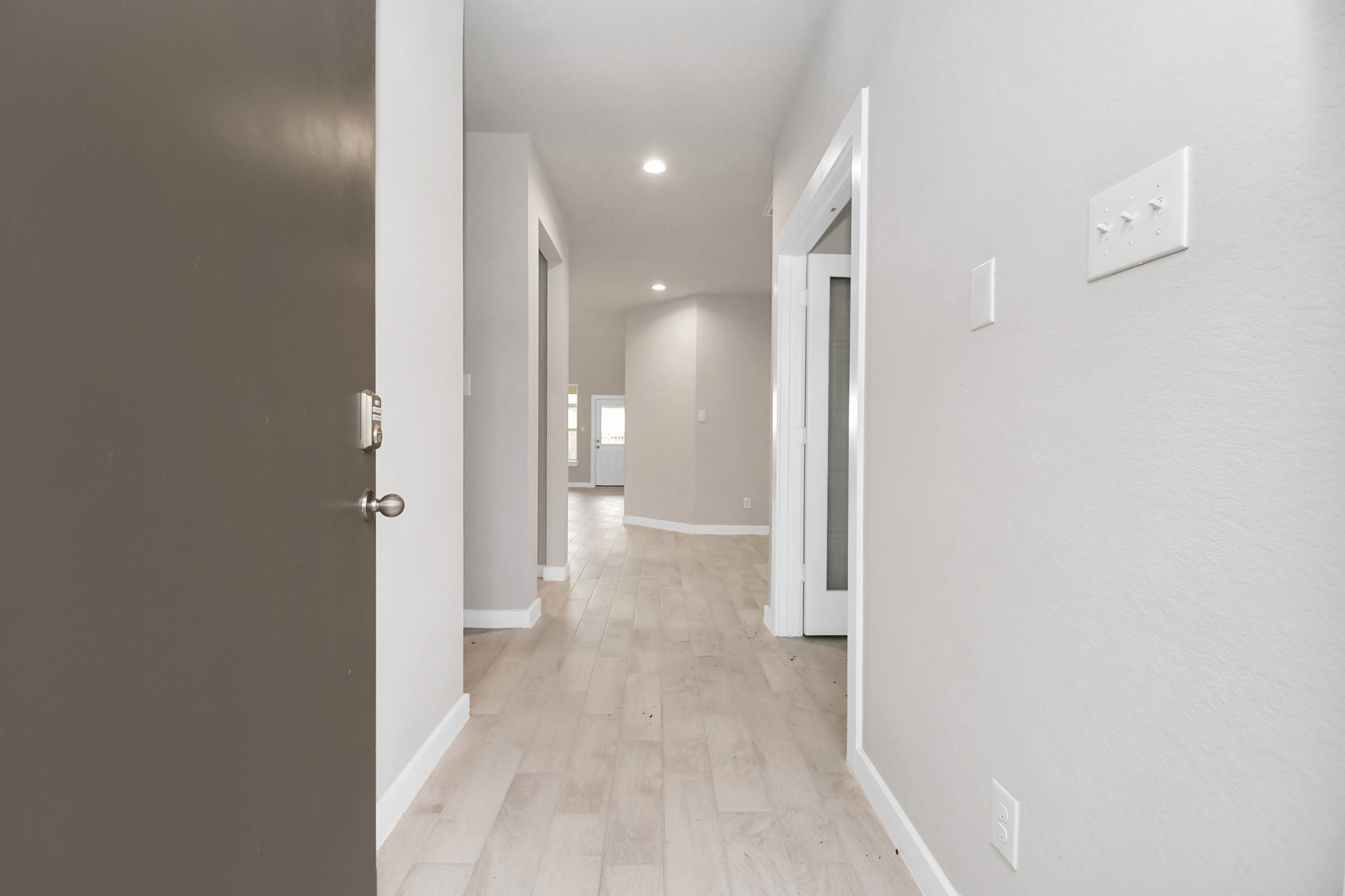 22034 Villa Terrace Drive Property Photo 2