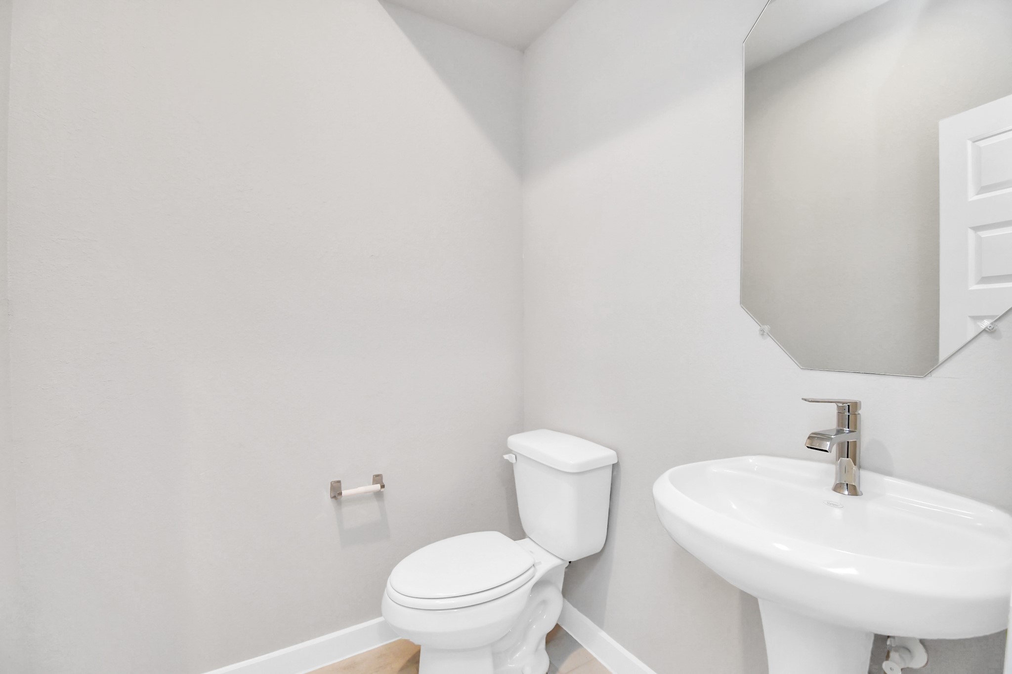 22034 Villa Terrace Drive Property Photo 5