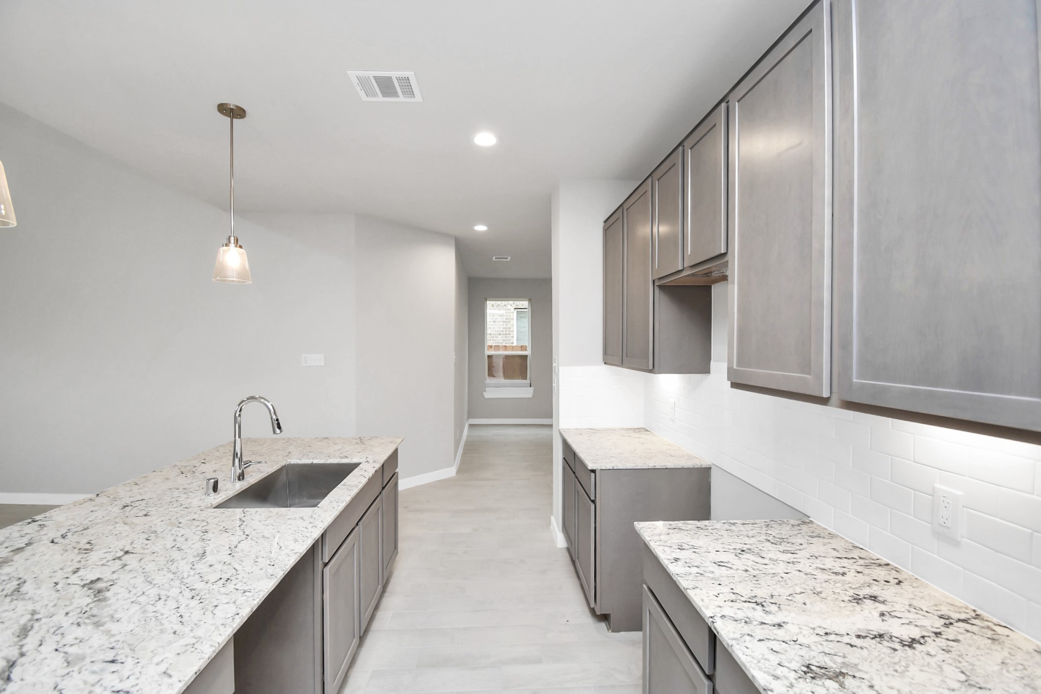 22034 Villa Terrace Drive Property Photo 10