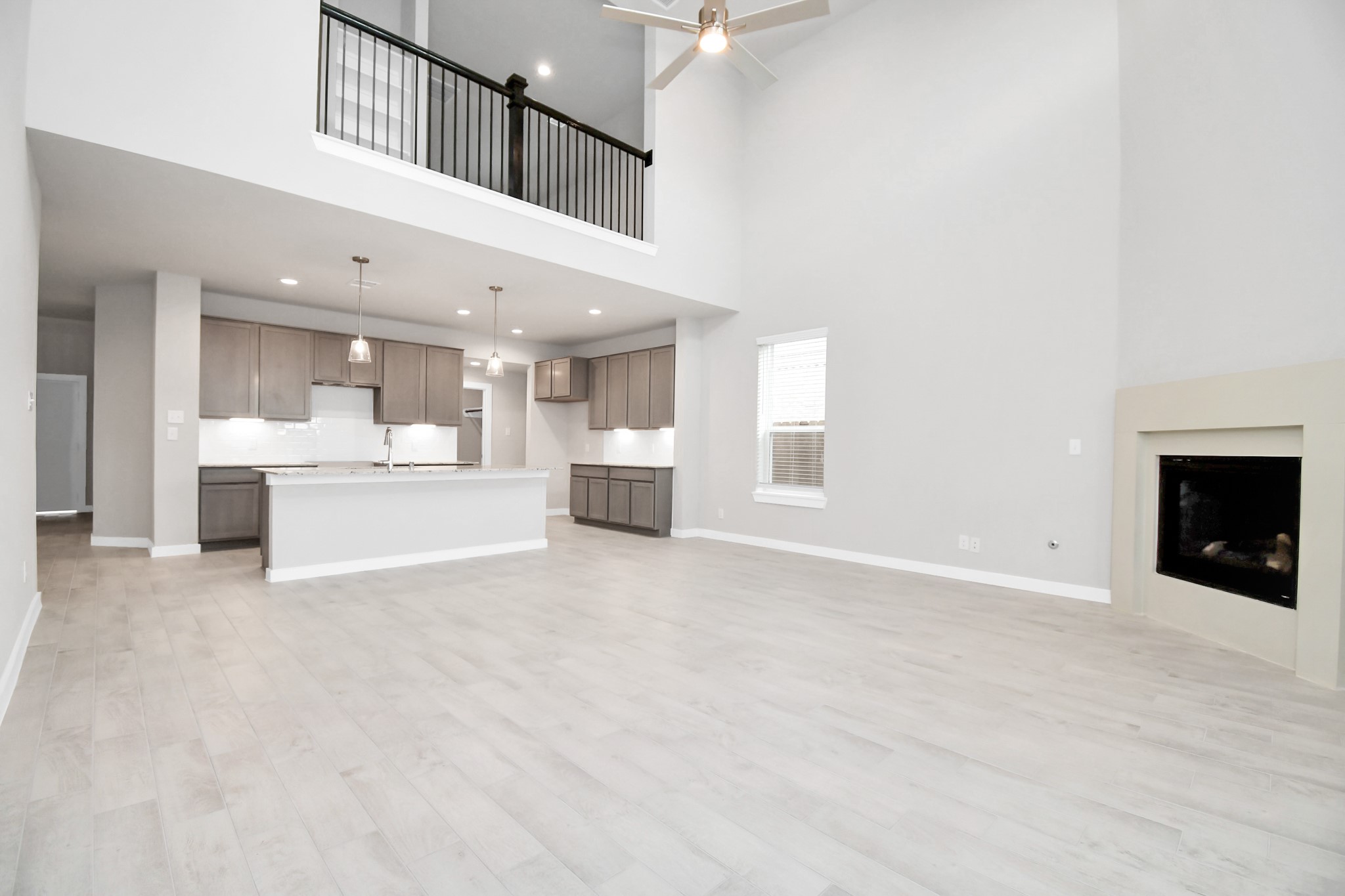 22034 Villa Terrace Drive Property Photo 13