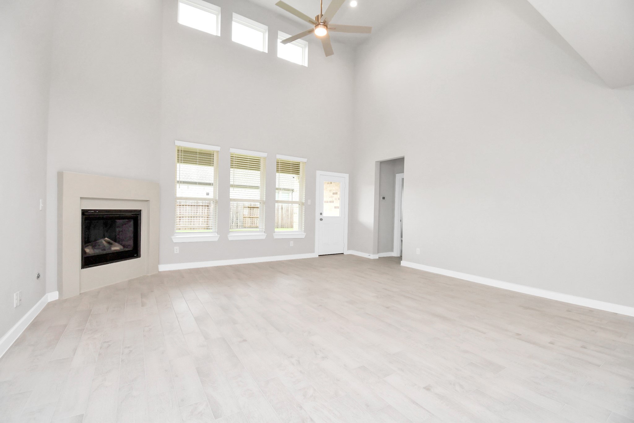 22034 Villa Terrace Drive Property Photo 16